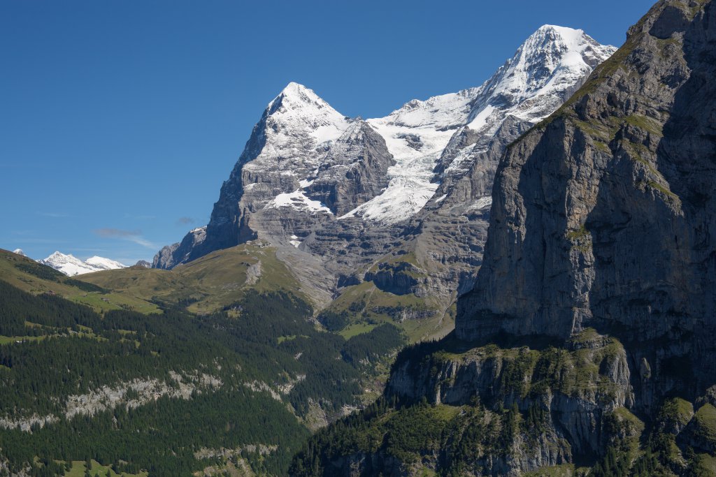 Social-Media-Wall - Hotel - Hotel Edelweiss Mürren